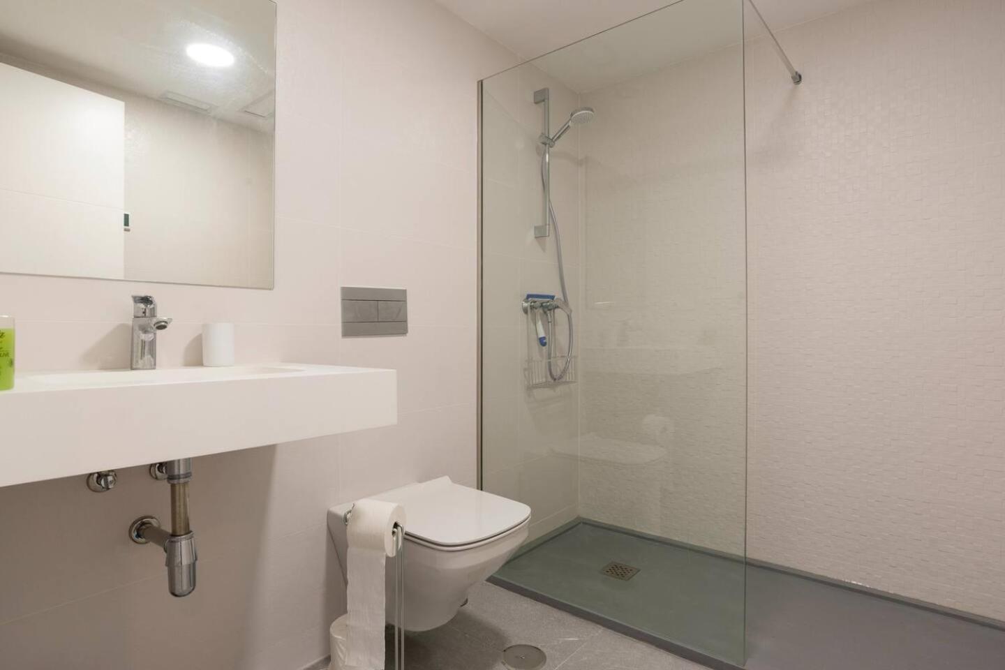Mediterranean Apartment With Sea Views In Михас Экстерьер фото