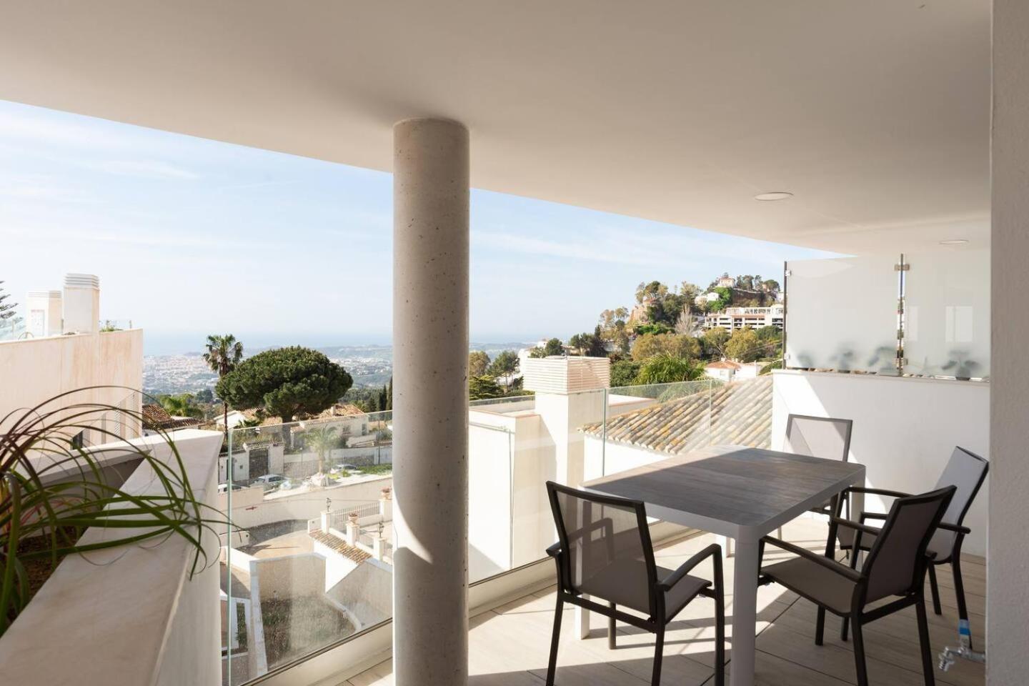Mediterranean Apartment With Sea Views In Михас Экстерьер фото